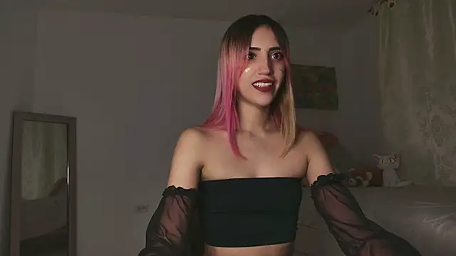 linnie  online show from 03/08/25, 06:10