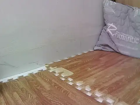 Snapshot of -SingleMom- chatting on 09/22/25, 04:03 -SingleMom- online show from 09/22/25, 04:03