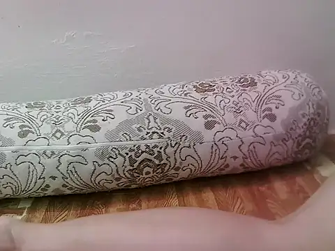 Snapshot of -SingleMom- chatting on 09/24/25, 06:17 -SingleMom- online show from 09/24/25, 06:17