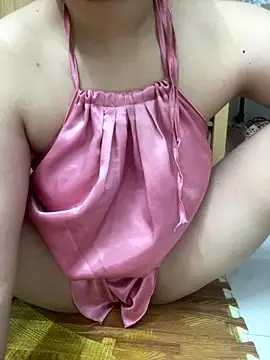 Snapshot of -SingleMom- chatting on 11/02/25, 12:18 -SingleMom- online show from 11/02/25, 12:18