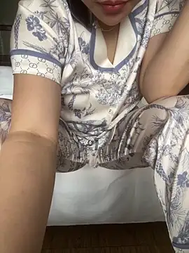 Snapshot of -SingleMom- chatting on 11/09/25, 12:53 -SingleMom- online show from 11/09/25, 12:53