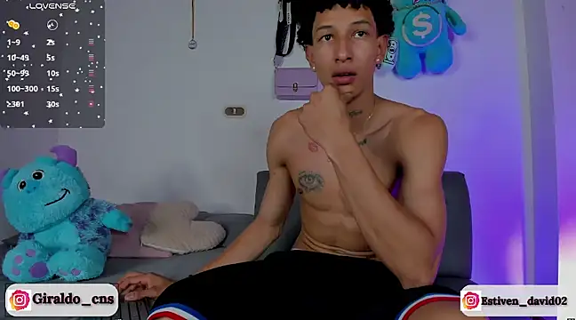 Snapshot of Giraldo_cns chatting on 12/02/24, 06:30 Giraldo cns online show from 12/02/24, 06:30