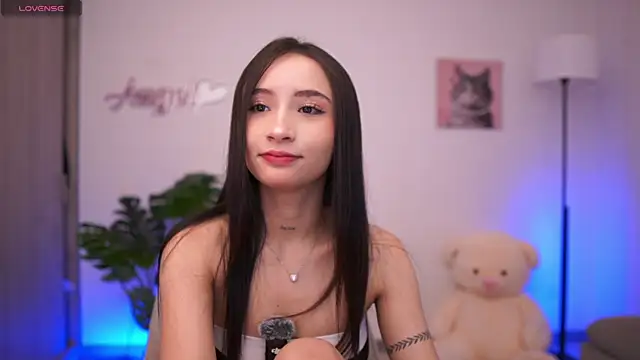 Snapshot of Angeeel_ chatting on 10/25/25, 10:12 Angeeel online show from 10/25/25, 10:12