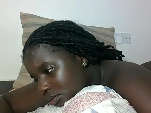 hotebbbyy online show from 09/28/25, 06:30