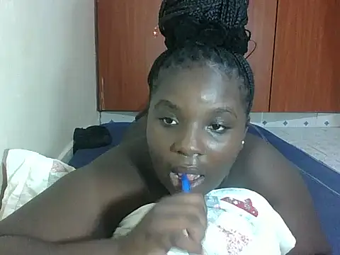 hotebbbyy online show from 05/20/26, 05:52
