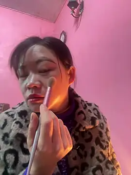 Hellen 111 online show from 01/16/25, 02:30