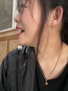 Hellen 111 online show from 10/14/25, 03:40