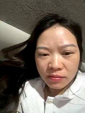 Hellen 111 online show from 11/02/25, 11:51