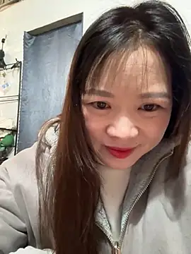 Hellen 111 online show from 11/24/25, 06:35