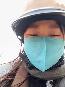 Hellen 111 online show from 12/03/25, 03:14