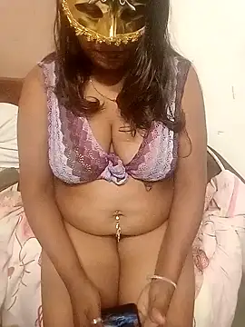 Snapshot of Shaali_Ang chatting on 01/13/25, 05:44 Shaali Ang online show from 01/13/25, 05:44