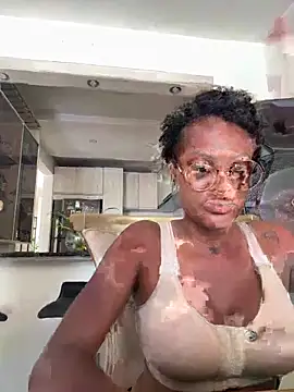 KyaraMiller online show from 04/14/26, 09:43