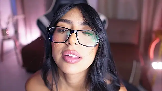 Snapshot of Sara_albrecht chatting on 01/31/25, 03:44 Sara albrecht online show from 01/31/25, 03:44