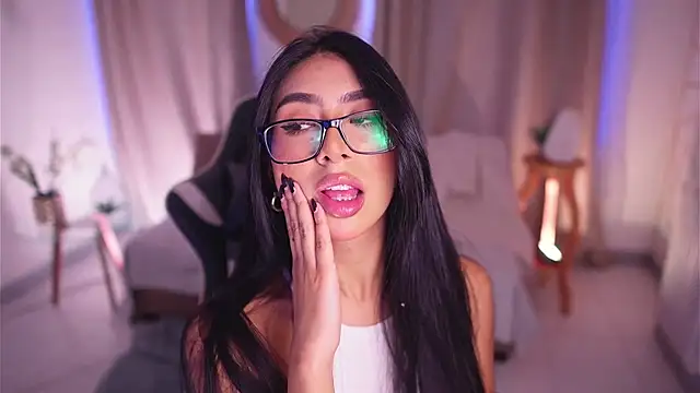 Snapshot of Sara_albrecht chatting on 02/11/25, 12:27 Sara albrecht online show from 02/11/25, 12:27