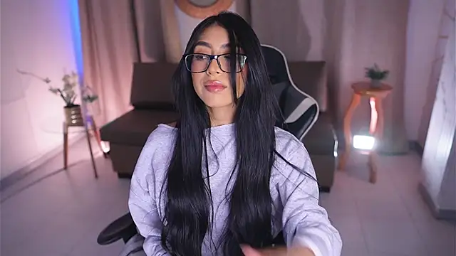 Snapshot of Sara_albrecht chatting on 03/03/25, 12:27 Sara albrecht online show from 03/03/25, 12:27