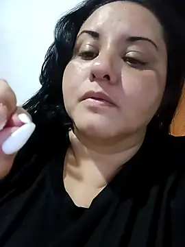 Snapshot of tetasgrandes_karol chatting on 02/23/25, 12:30 tetasgrandes karol online show from 02/23/25, 12:30