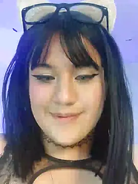 ItsNaiixa online show from 12/15/24, 12:18