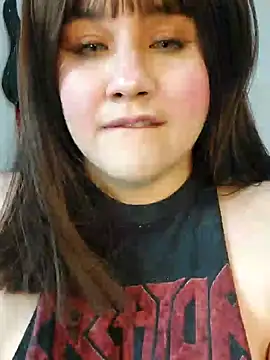 ItsNaiixa online show from 10/21/25, 10:32