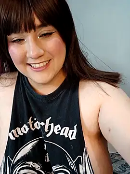 ItsNaiixa online show from 04/10/26, 01:44