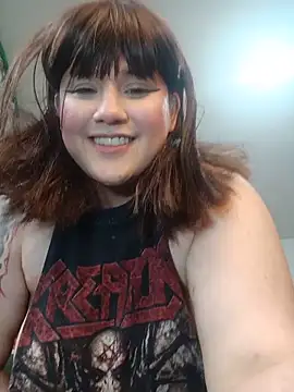 ItsNaiixa online show from 05/17/26, 06:55