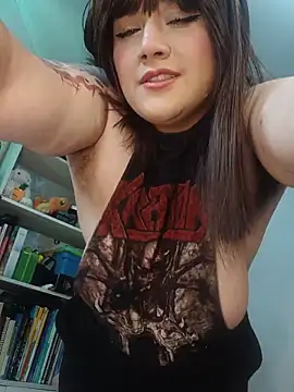 ItsNaiixa online show from 06/06/26, 08:13