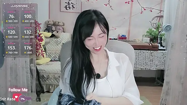 Lisa-s online show from 10/12/25, 01:43