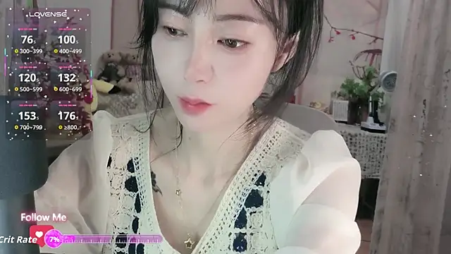 Lisa-s online show from 10/19/25, 12:33