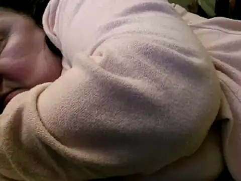 WHITEDAROSE online show from 02/10/25, 11:04