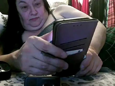 WHITEDAROSE online show from 03/18/25, 04:15