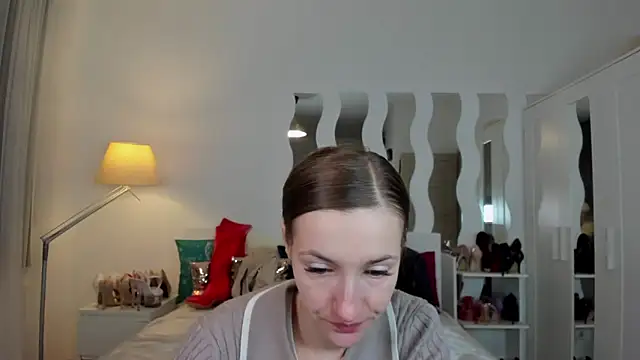 KateRedgar online show from 03/21/25, 12:50