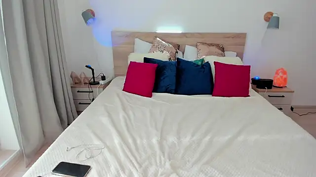 KateRedgar online show from 10/03/25, 08:11