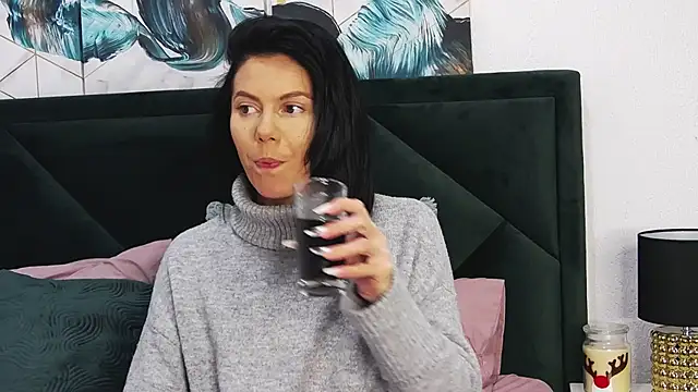 tanyagrey online show from 12/14/24, 03:25