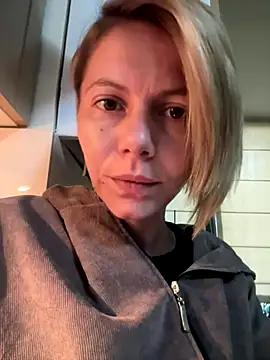 tanyagrey online show from 10/01/25, 05:35