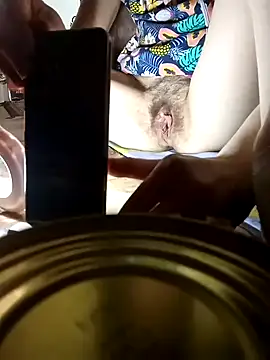 Holly Bette online show from 01/10/25, 08:40