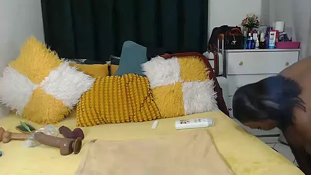 GaggingQueenxx online show from 05/17/26, 01:40