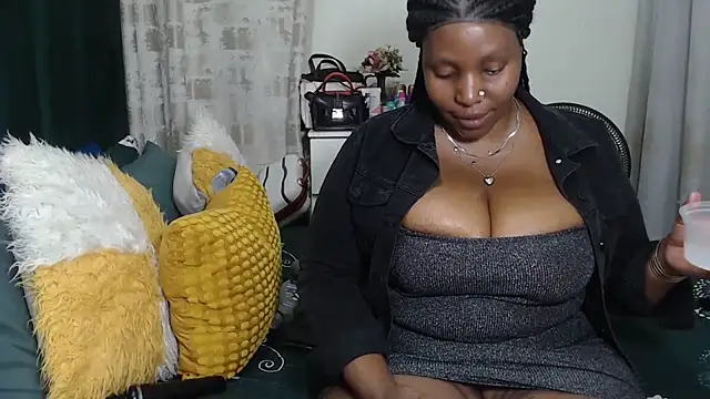 GaggingQueenxx online show from 06/02/26, 04:20