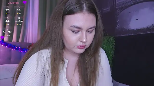 Mia  Peach online show from 12/24/24, 04:11