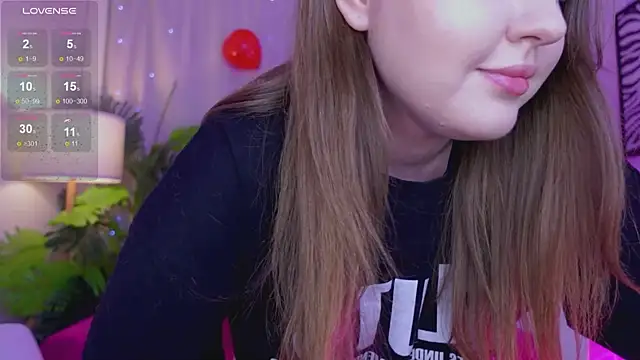 Mia  Peach online show from 02/15/25, 12:37