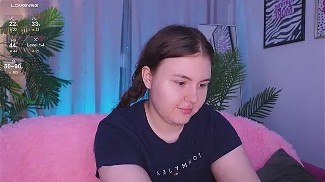 Mia  Peach online show from 03/14/25, 04:10