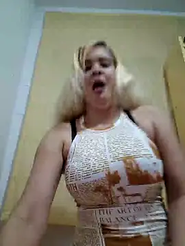 lamorbosa37 online show from 12/15/24, 04:04