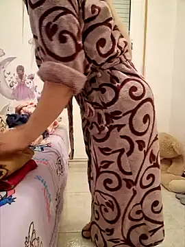 lamorbosa37 online show from 01/18/25, 07:48