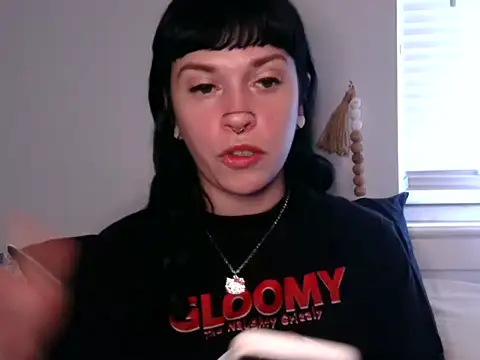 Marcelinegoddess online show from 12/17/25, 02:45