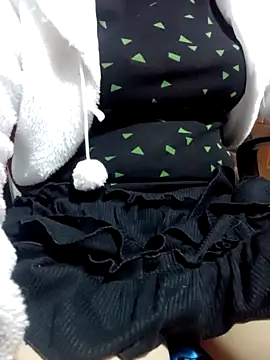 Snapshot of Tuo8702 chatting on 03/20/25, 11:45 Tuo8702 online show from 03/20/25, 11:45