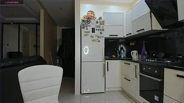 ANNA D ANGEL online show from 02/25/25, 05:58