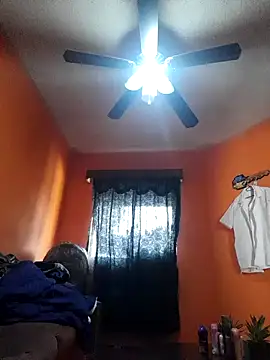 miicheele32 online show from 01/21/25, 07:06