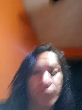 miicheele32 online show from 10/08/25, 08:34