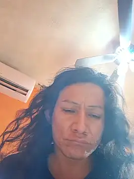 miicheele32 online show from 10/12/25, 07:46