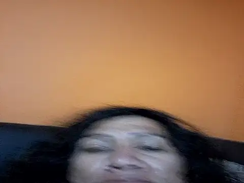 miicheele32 online show from 12/03/25, 03:54