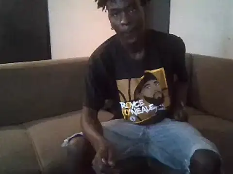 Snapshot of SmallGoodNutts chatting on 02/04/25, 07:40 SmallGoodNutts online show from 02/04/25, 07:40