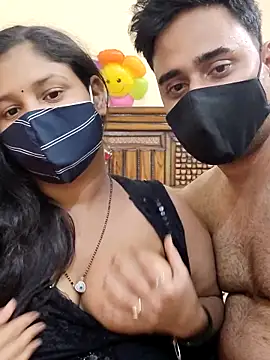 IND COUPLE1 online show from 02/09/25, 06:47